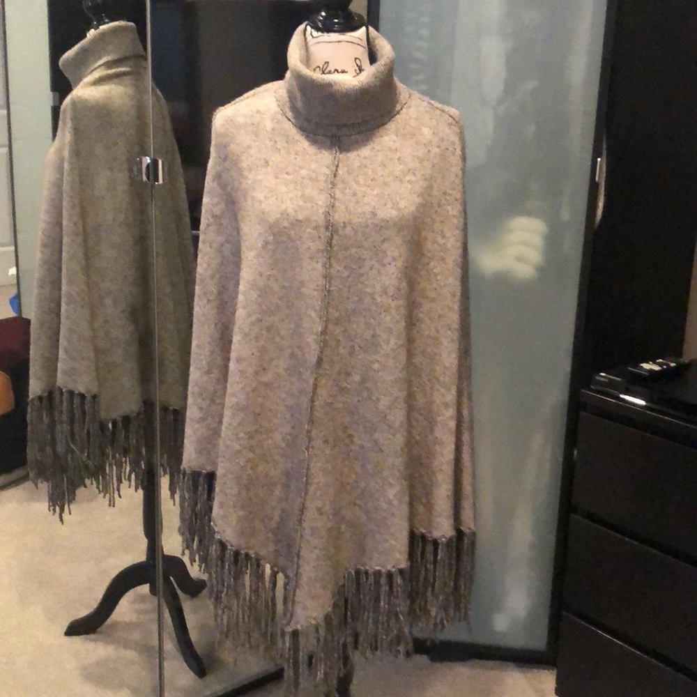 Zara cape
